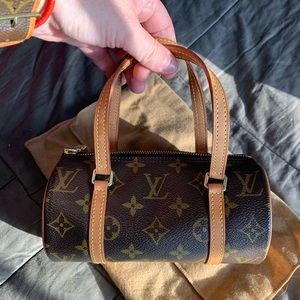 Authentic Louis Vuitton papillon mini 18